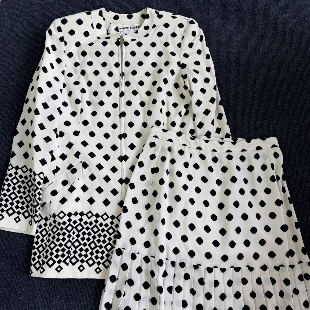 Vintage David Hayes Jacket Skirt Set Womens 12 White Geometric Pleated Two Piece